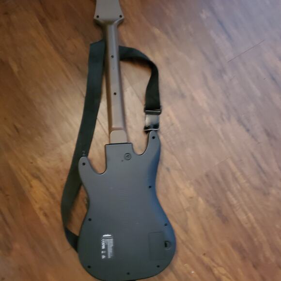 Guitar Hero by Activision -Hero Power no dongle w/Strap - Picture 5 of 8